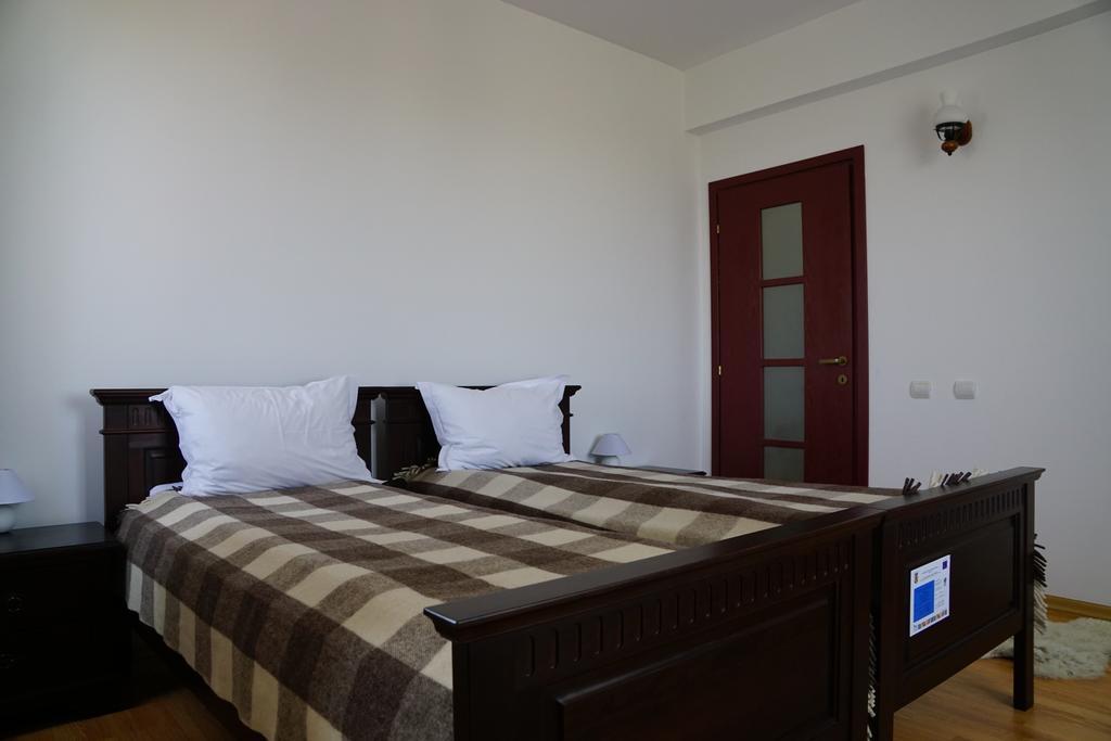 Pensiunea Casa Bunicului Mociu ภายนอก รูปภาพ