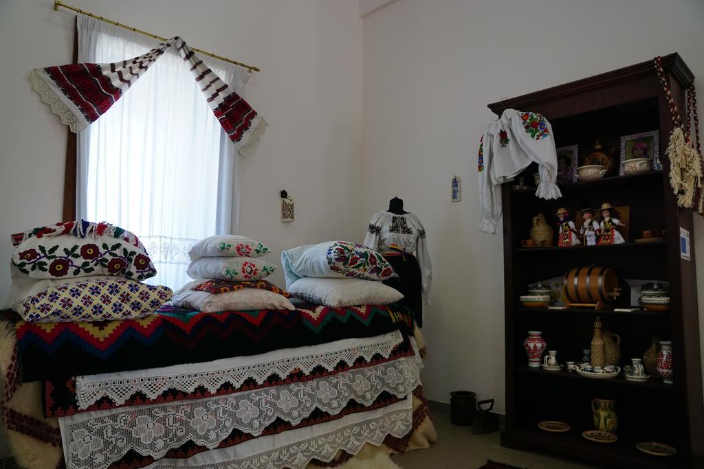 Pensiunea Casa Bunicului Mociu ภายนอก รูปภาพ